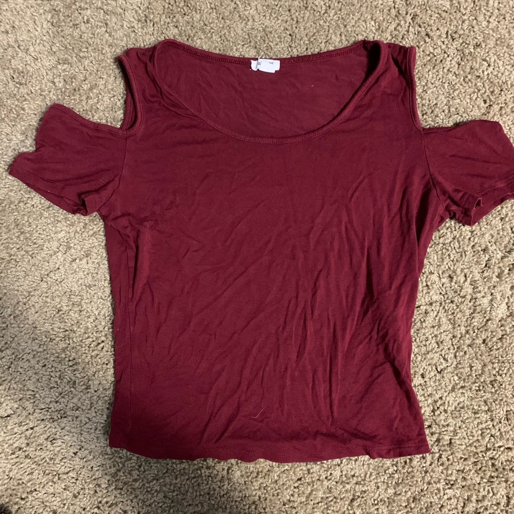 CUTE RED TOP